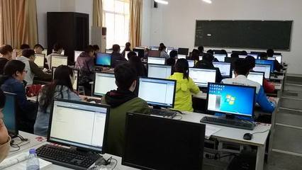 2020高考最熱門的4大專業，畢業能拿金飯碗，有你學的專業嗎？